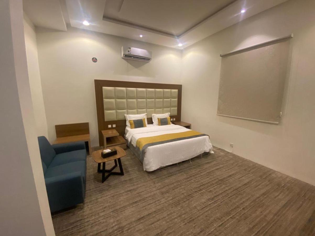 Areen Aparthotel Рияд Екстериор снимка