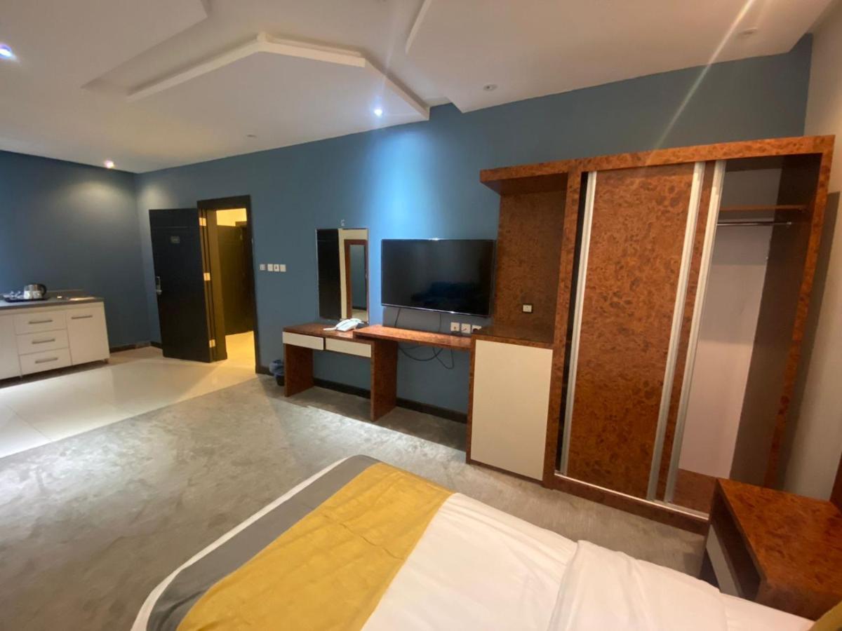 Areen Aparthotel Рияд Екстериор снимка